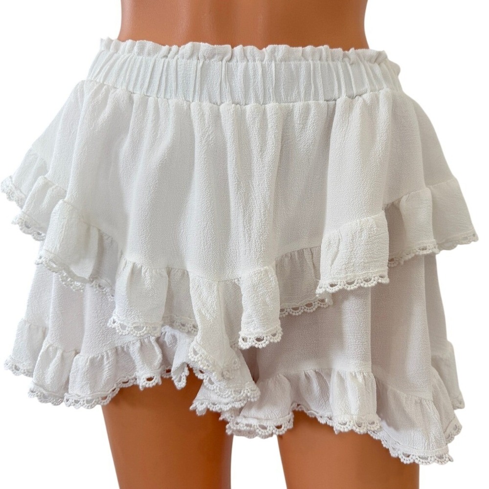 White Tiered Ruffle Mini Shorts Crochet Lace Trim Elastic Waist High Rise Skort